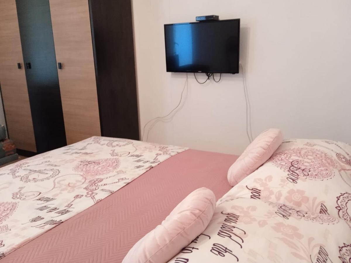 Pelivan Apartments Каштела Экстерьер фото