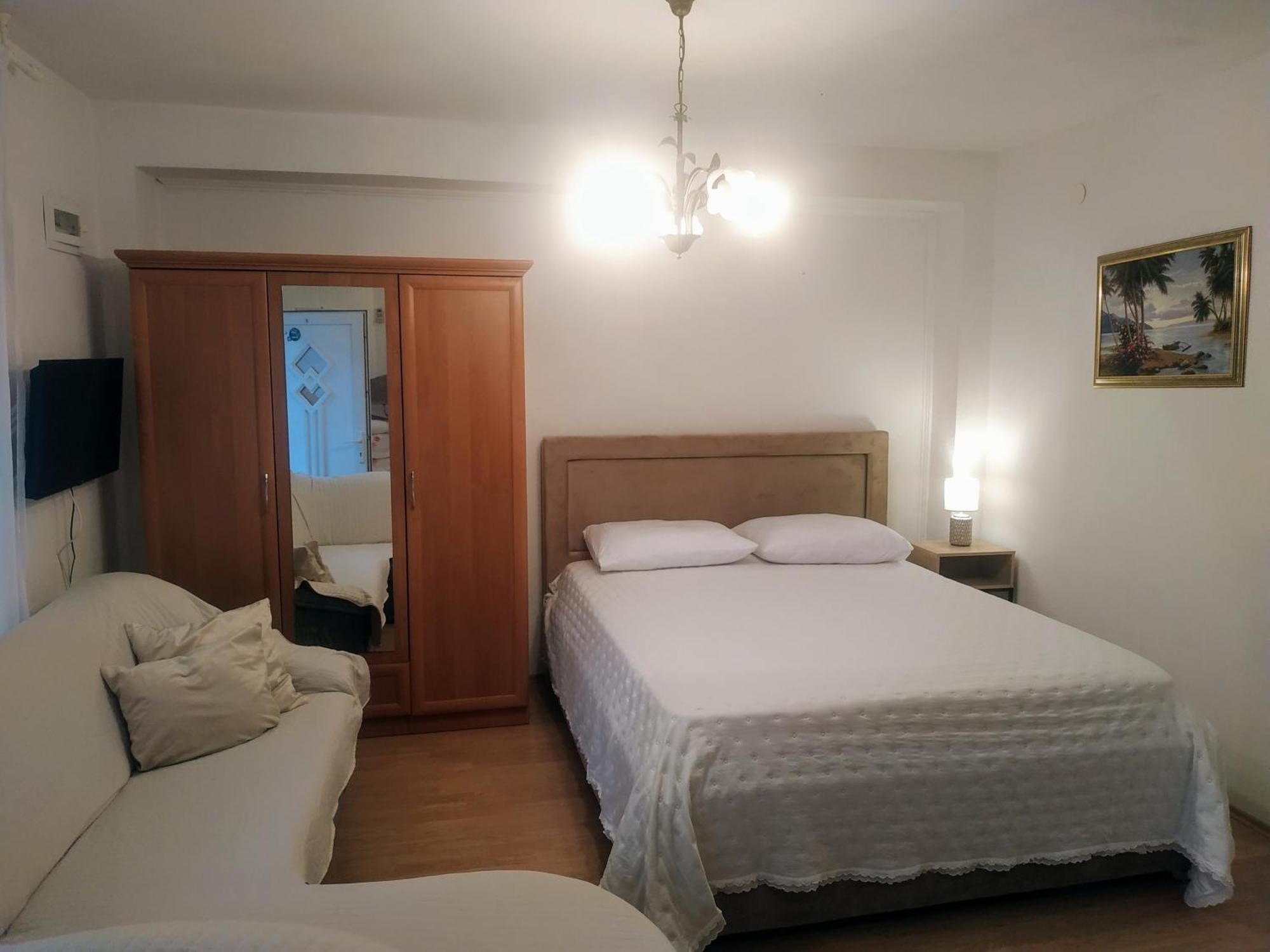 Pelivan Apartments Каштела Экстерьер фото