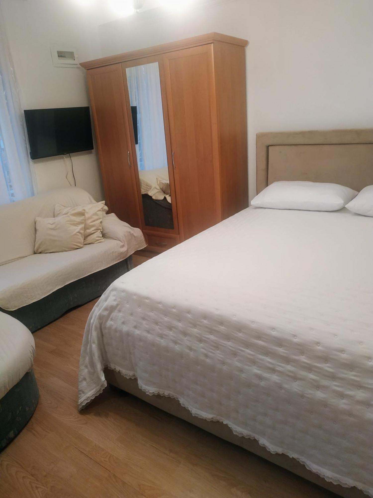Pelivan Apartments Каштела Экстерьер фото